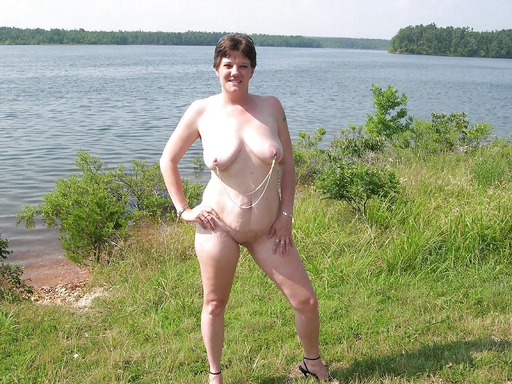 25P White trash mature model 2