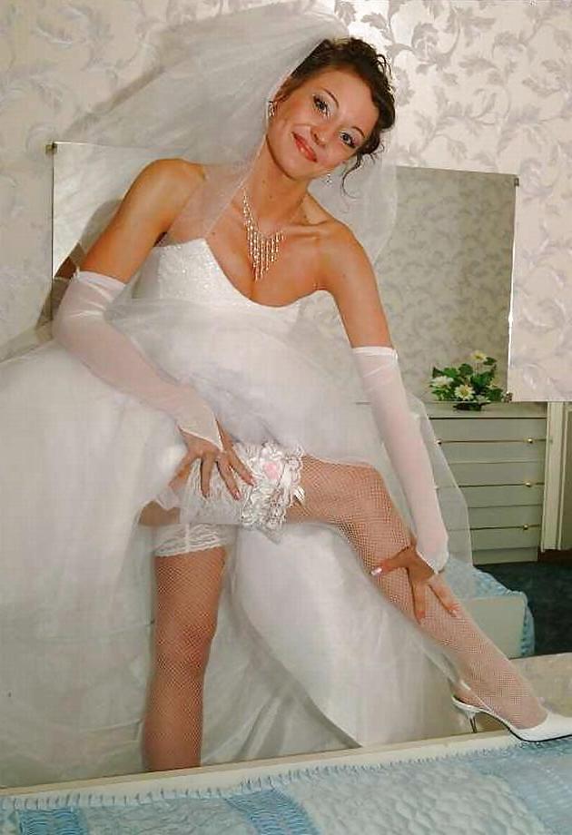 9P Here CUMS The Bride 13