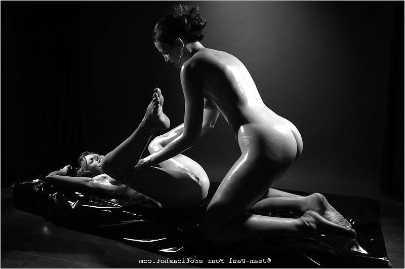 17P Black-white Erotic art