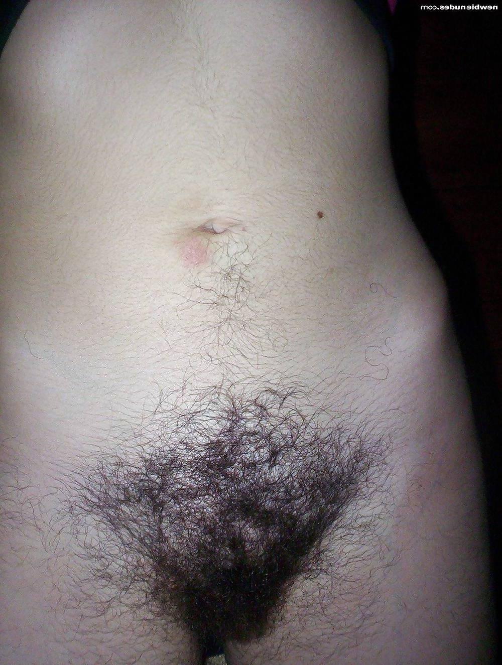 25P Hairy Goddess