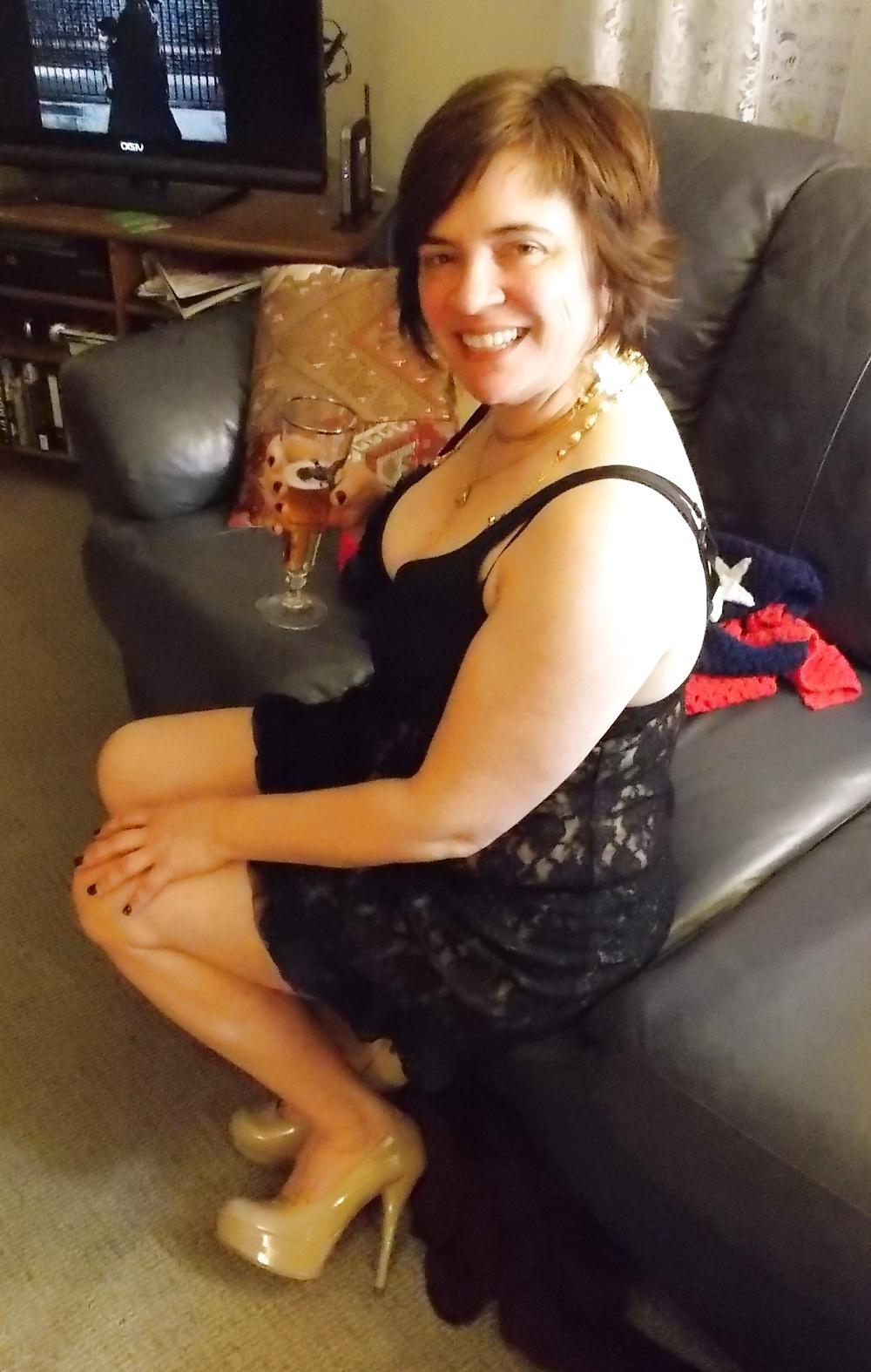 18P Wife of a sissy and sissy hubby at play