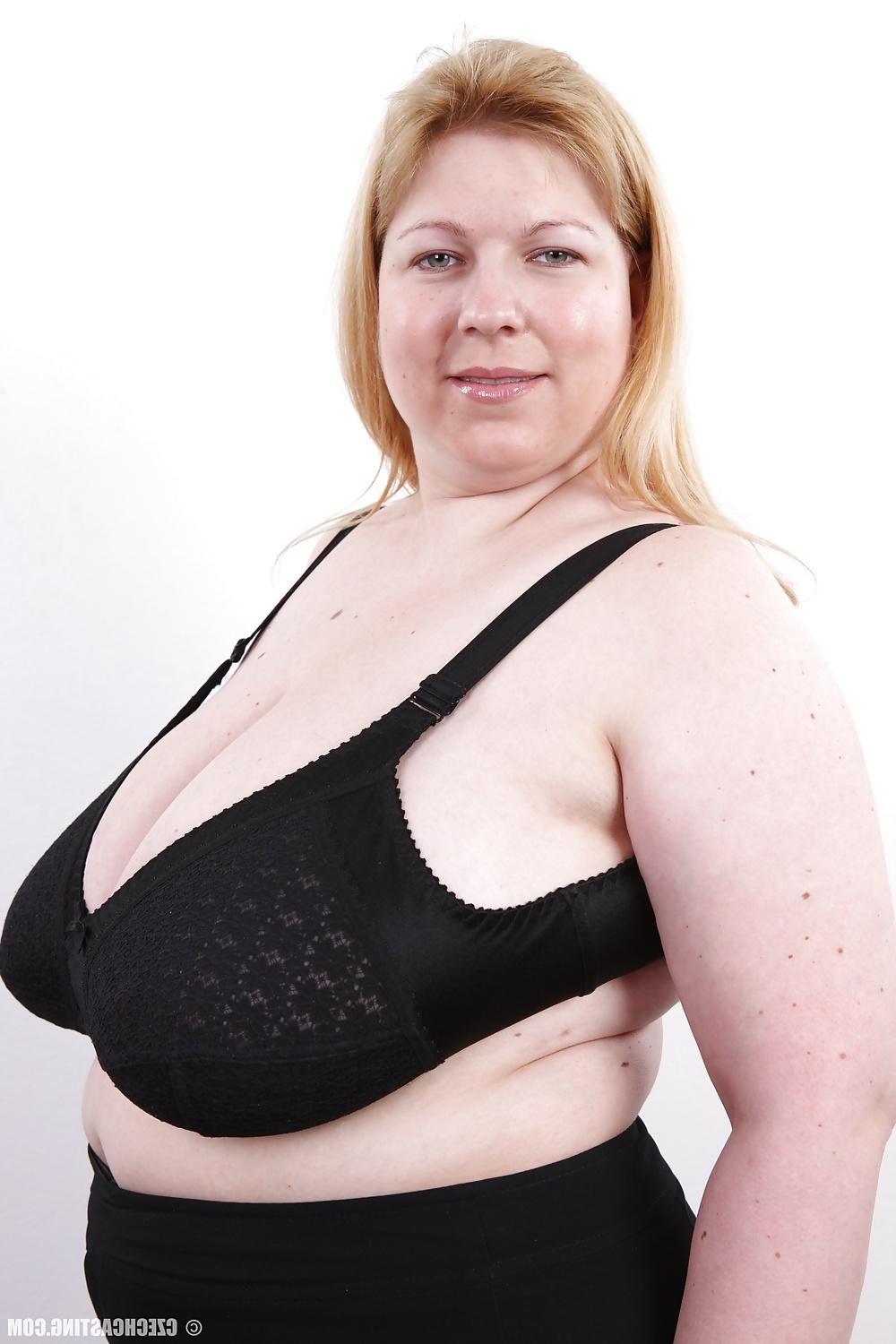 25P Breathtaking mouthwatering goddess Zedenka