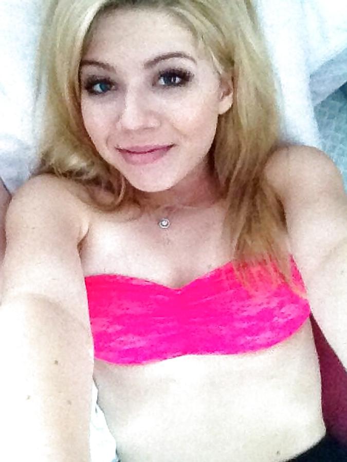 4P Jennette McCurdy REAL NUDES!!!