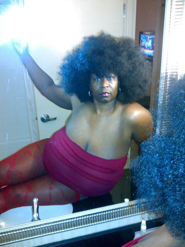 25P Giant juggs on prostitute