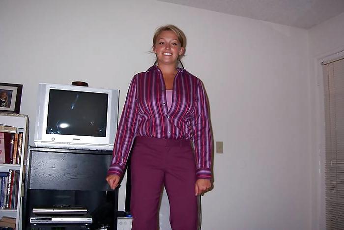 22P MILF Busty bitch