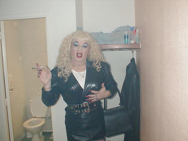 20P Isabelle Leather Bitch