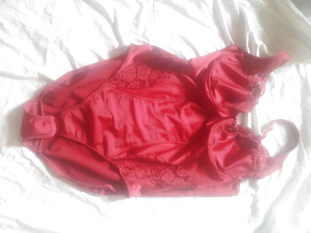 16P Mom s lingerie lingerie de ma mere