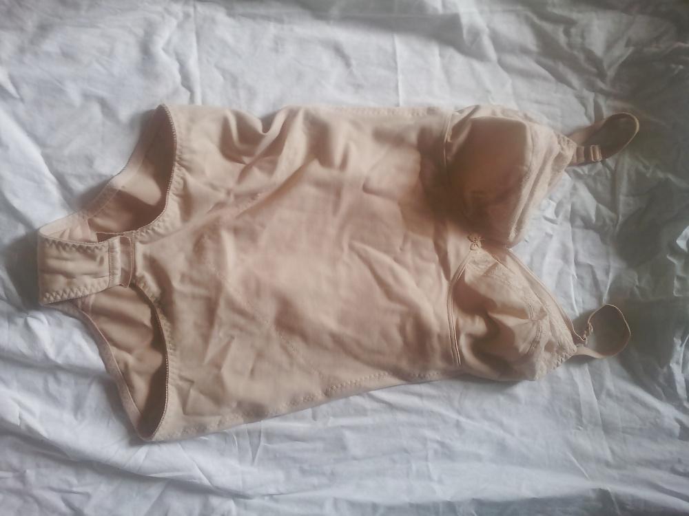16P Mom s lingerie lingerie de ma mere