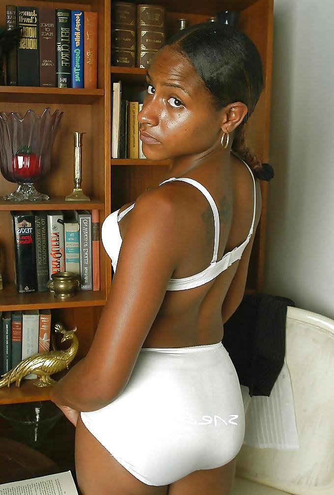 20P Shy Black Bookworm Wants To Show You Her Freaky Side