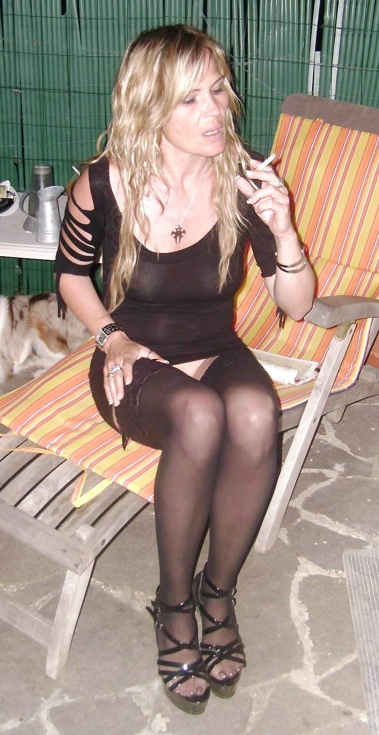 25P Real Hot Amateur Whores - Young & Old... 15