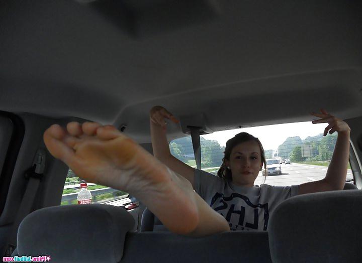 20P Stinky Feet, Soles - Smelly