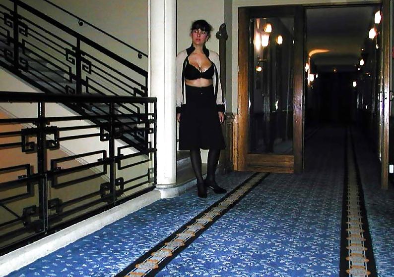 25P Nadine a french bitch with me in hotel