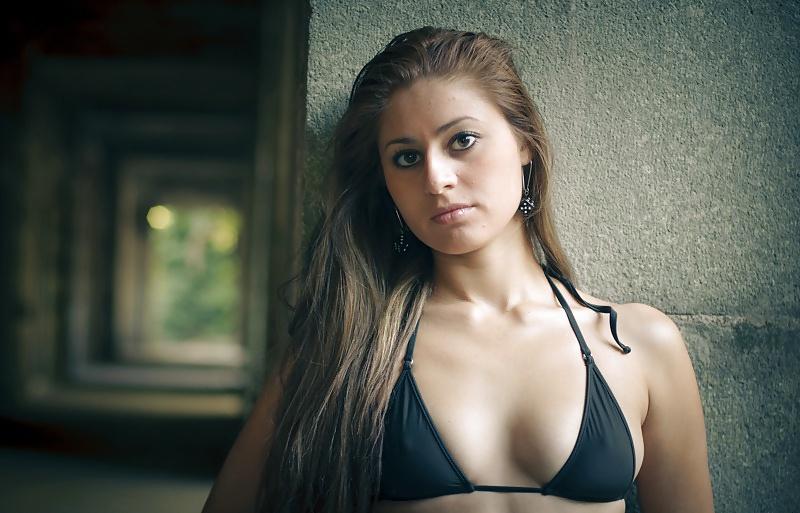 10P Nicht-Aktmodell Patricia