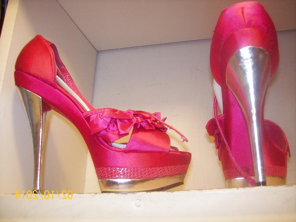 25P Platform stiletto heels to tease and get fucked by BBCs in.