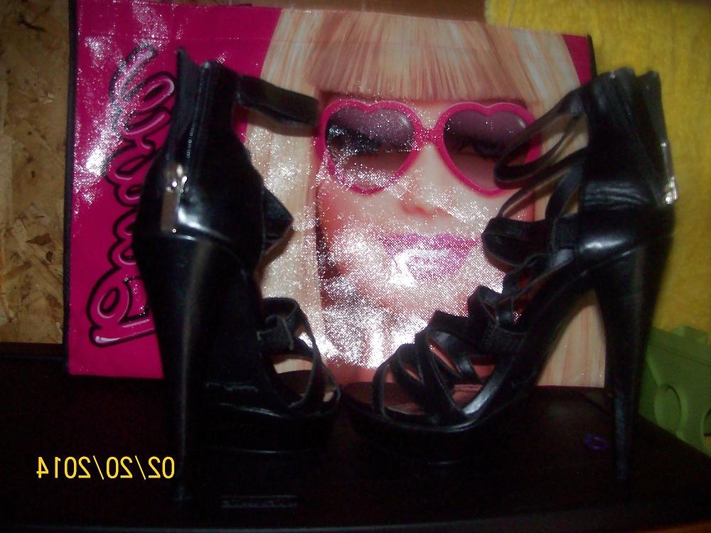 25P Platform stiletto heels to tease and get fucked by BBCs in.