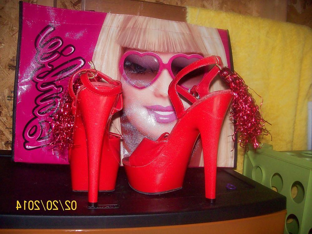 25P Platform stiletto heels to tease and get fucked by BBCs in.