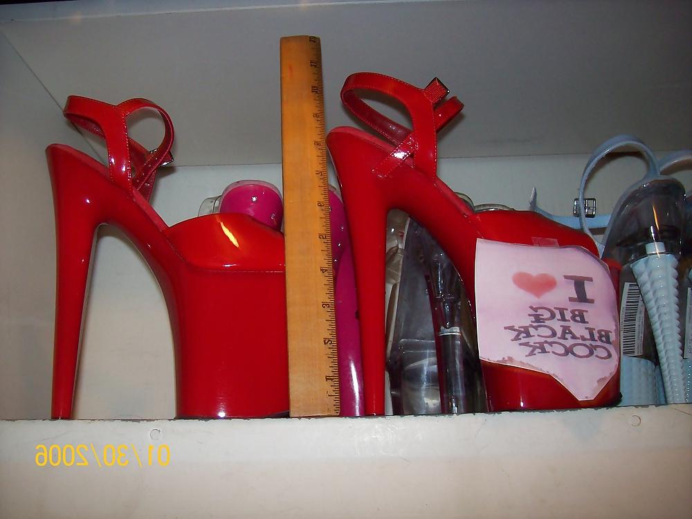 25P Platform stiletto heels to tease and get fucked by BBCs in.