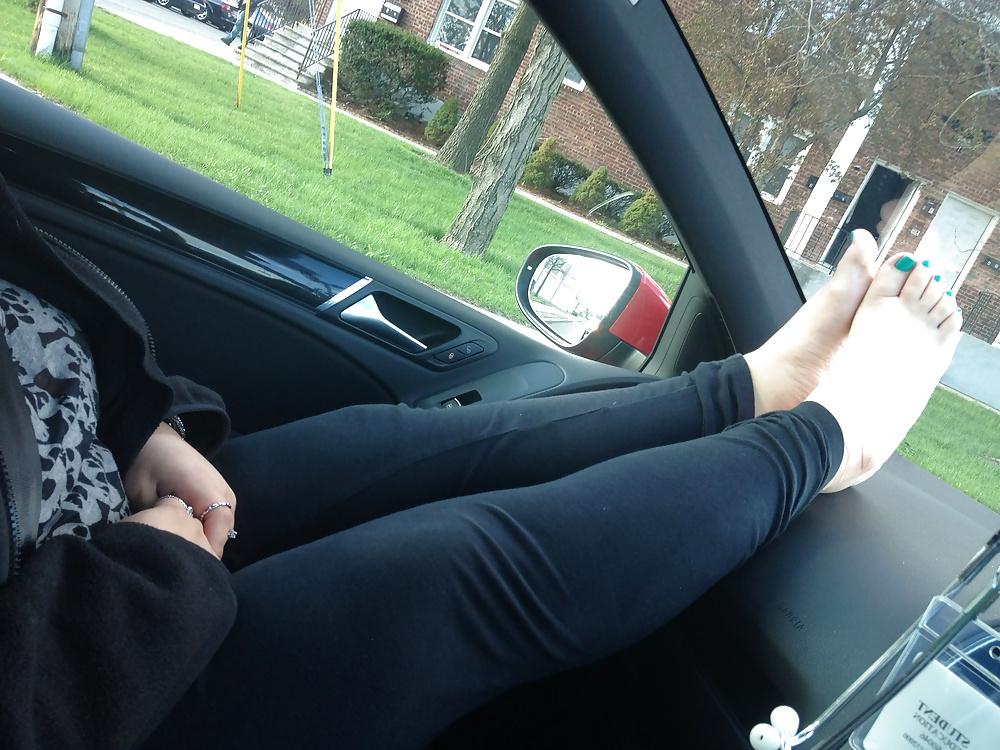 25P PediPrincess BBW Feet on Dash