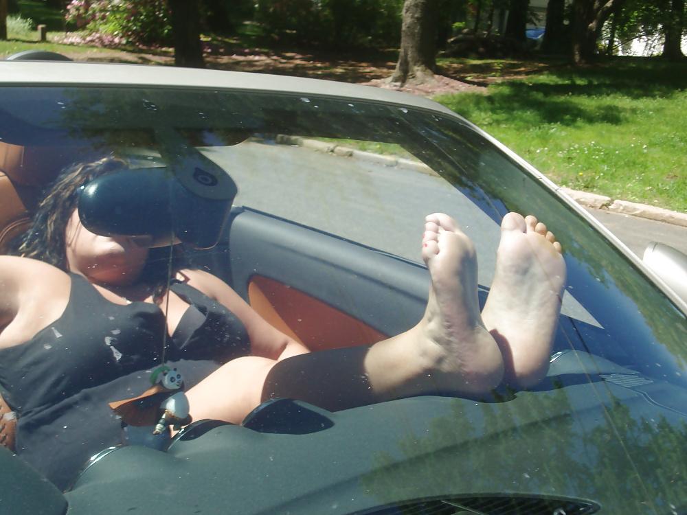 25P PediPrincess BBW Feet on Dash