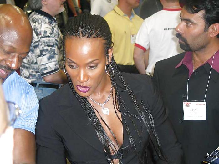 25P Lenda Murray: Ms Olympia, Sexy Amazing Muscle FBB - Ameman