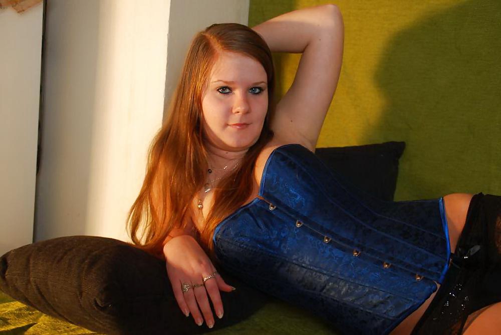 25P Emma möchte Model Pose & Blowjob werden