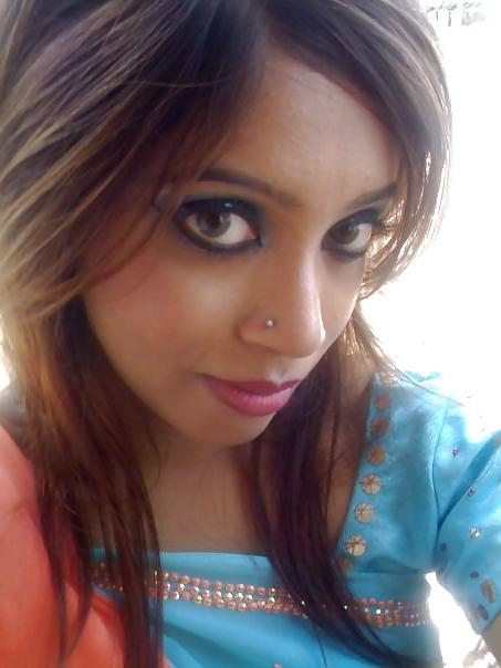 25P Desi indian stunning hot cute babes: non nude