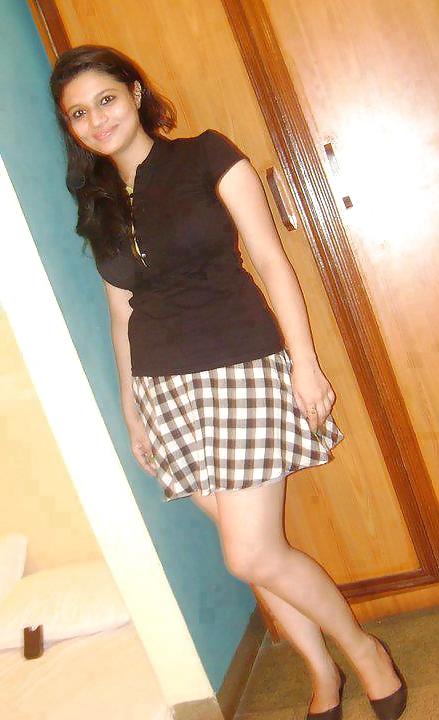 25P Desi indian stunning hot cute babes: non nude