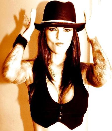 9P Janine Lindemulder Tatoo art