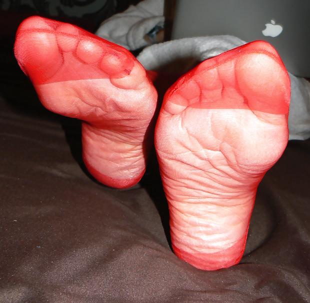 23P My stocking feet 2