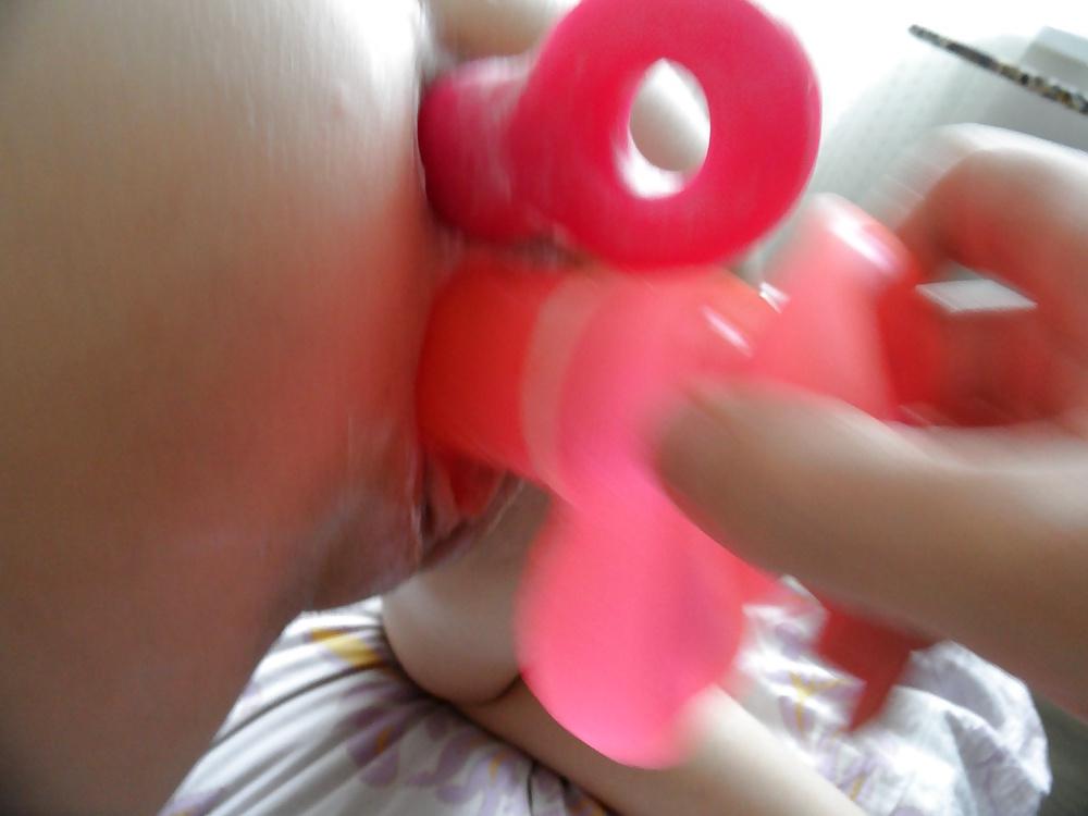 25P Toys holes