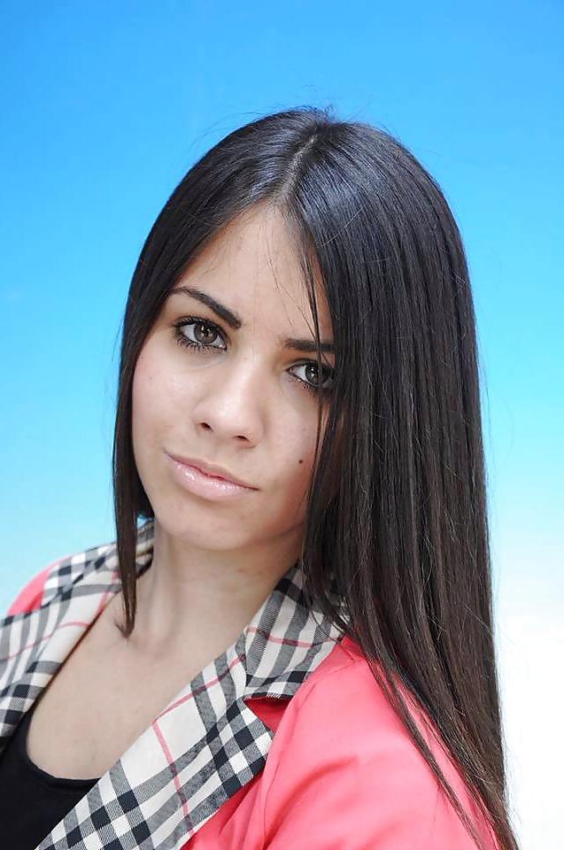 25P Sexy Serbian bitch