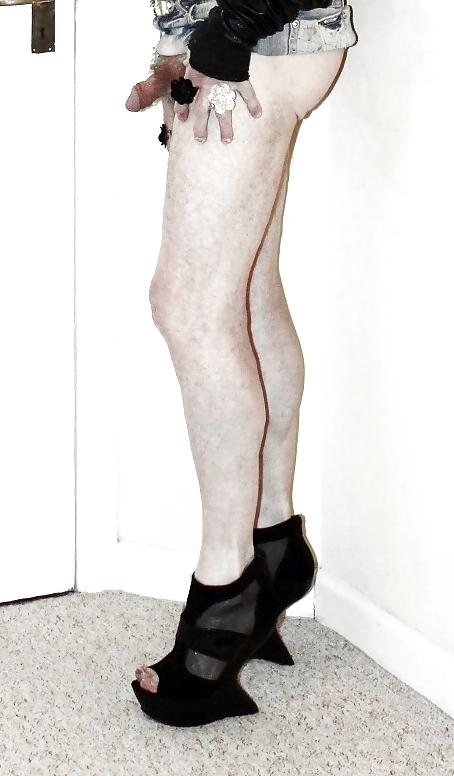 10P Nasty brunette whore skank