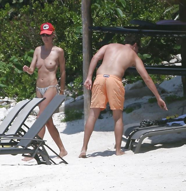 24P Heidi Klum Goes Topless In Mexico