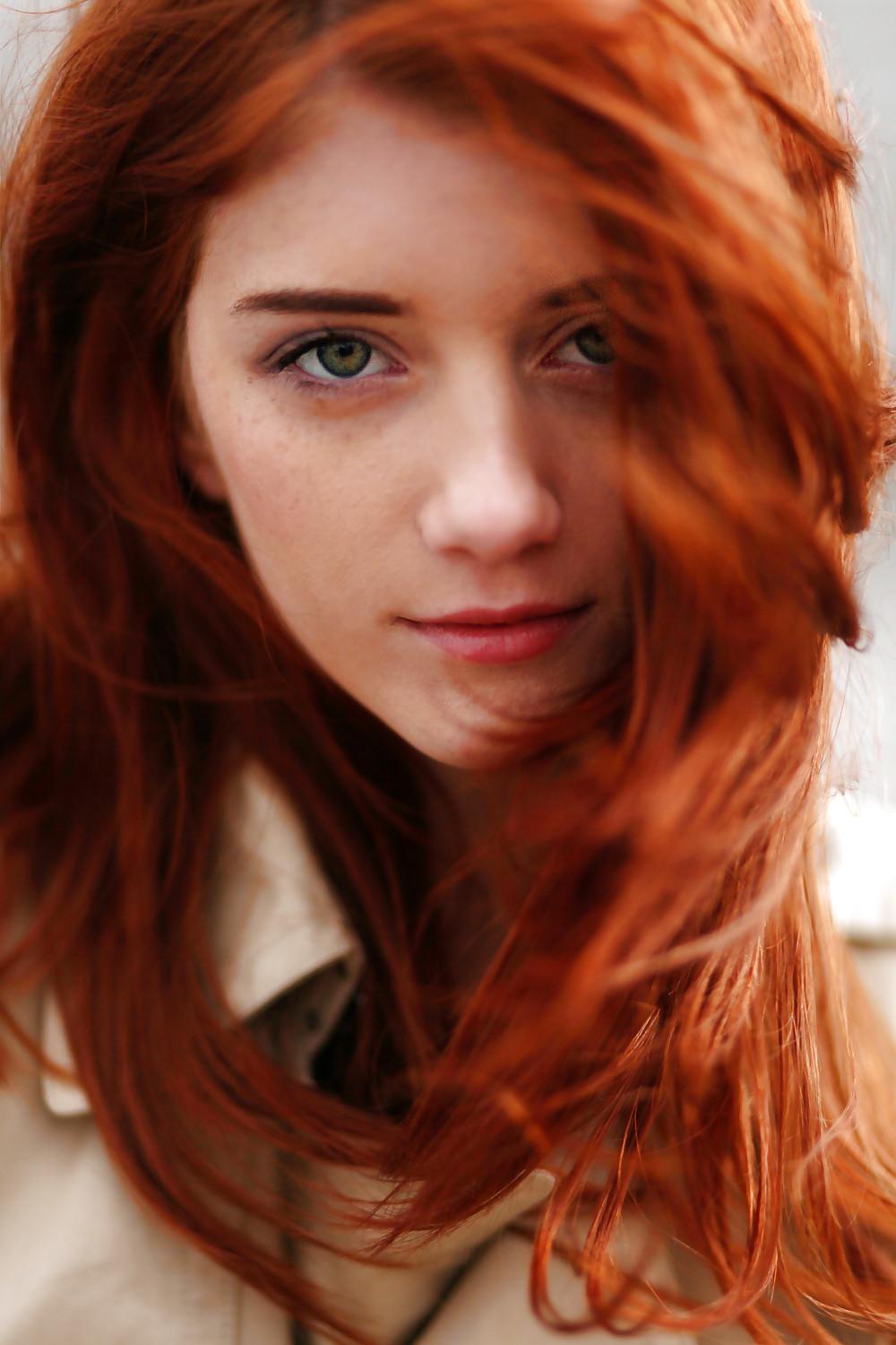7P Goddess redheads don't need to be nude for you to cum