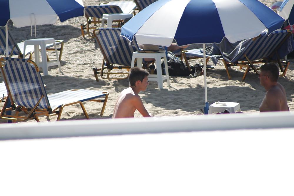 22P Greece topless