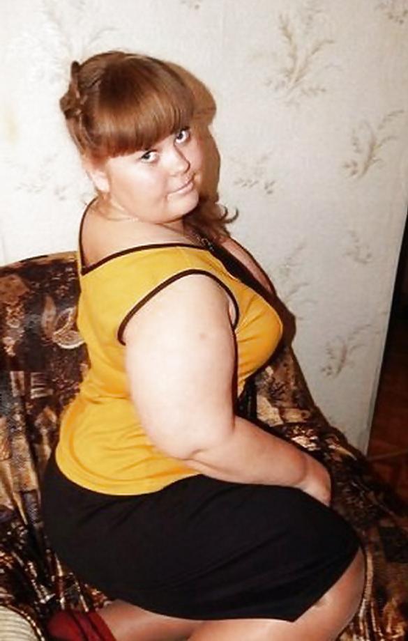 20P Curvy plump babe Marina