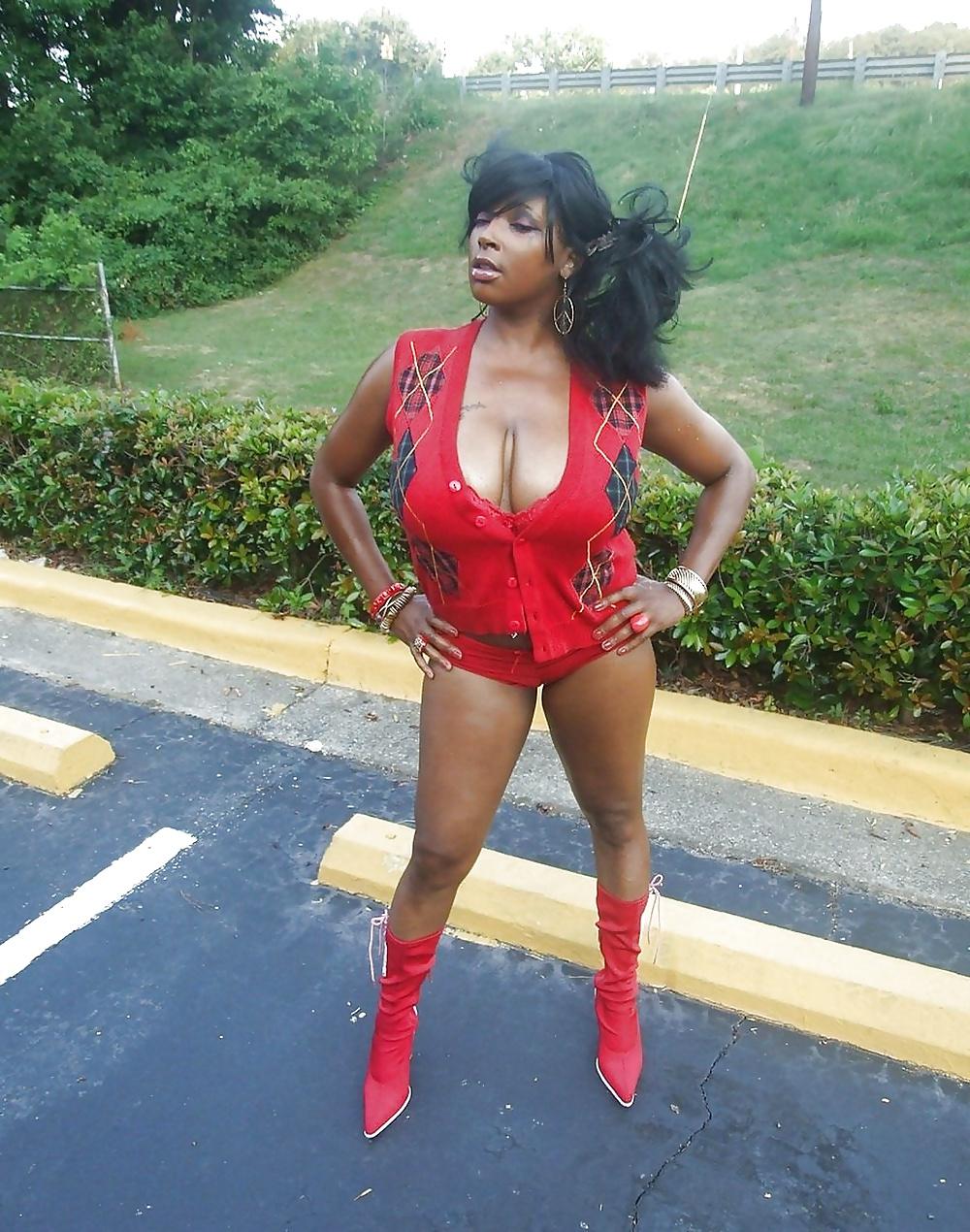 25P 125-HAPPY OUTDOOR IN PUBLIC 2