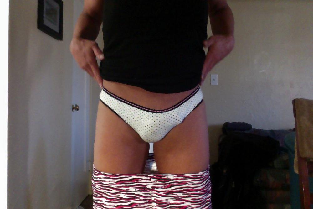 11P Crossdresser Lisa weekend panty play