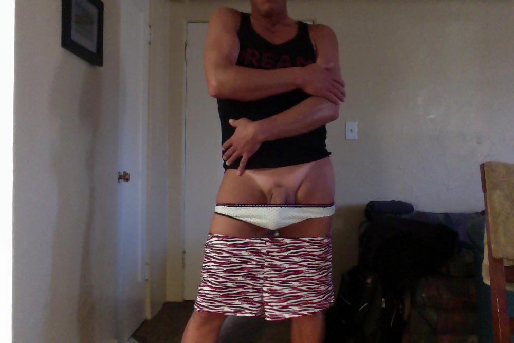 11P Crossdresser Lisa weekend panty play