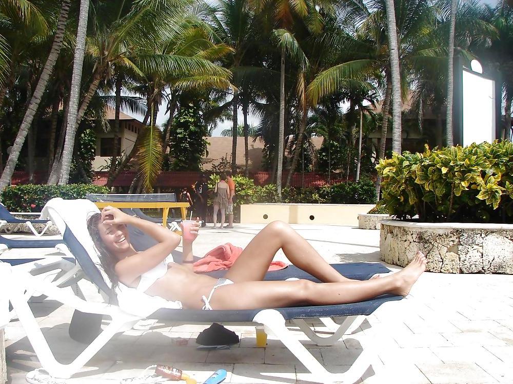 24P Stole Vacation Pics - Cute Brunette