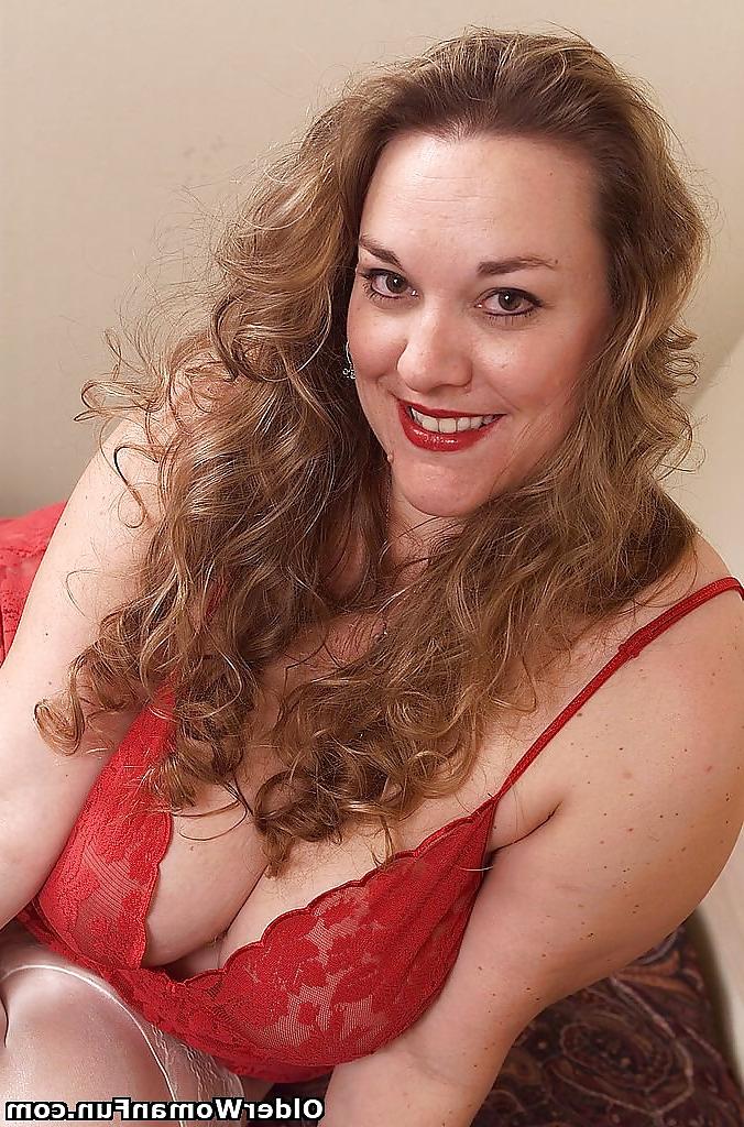 16P Chubby mom Cathy from OlderWomanFun