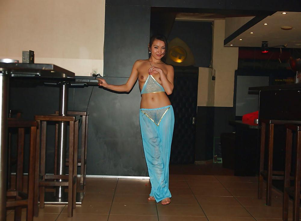 21P Mongolian girl nude in public