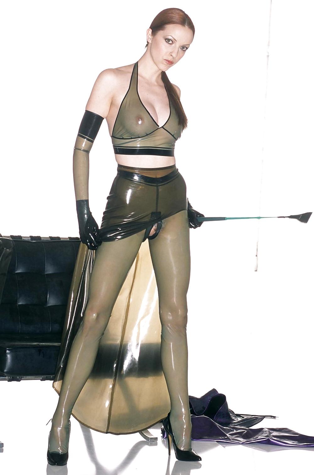 25P Emily Fetish Queen 3