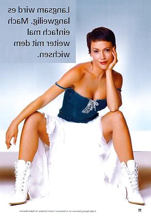 16P Alyssa MIlano JOI 