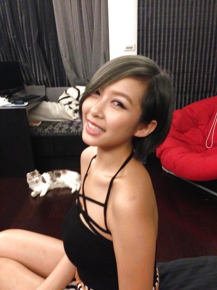 24P Cute Hong Kong Girl 