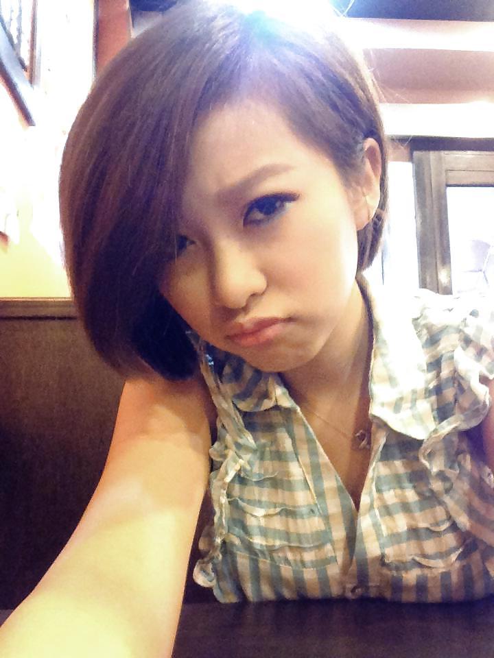 24P Cute Hong Kong Girl 