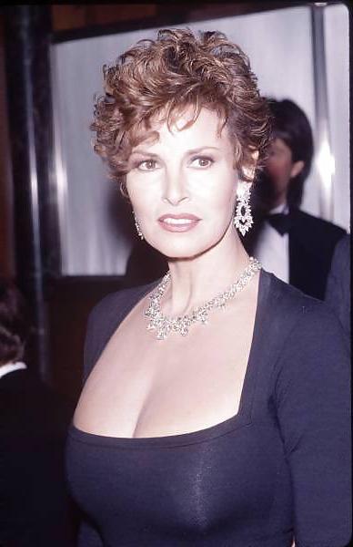 5P Raquel Welch, Beautiful, Busty Goddess.