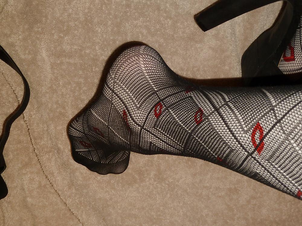 25P StockingS Feet