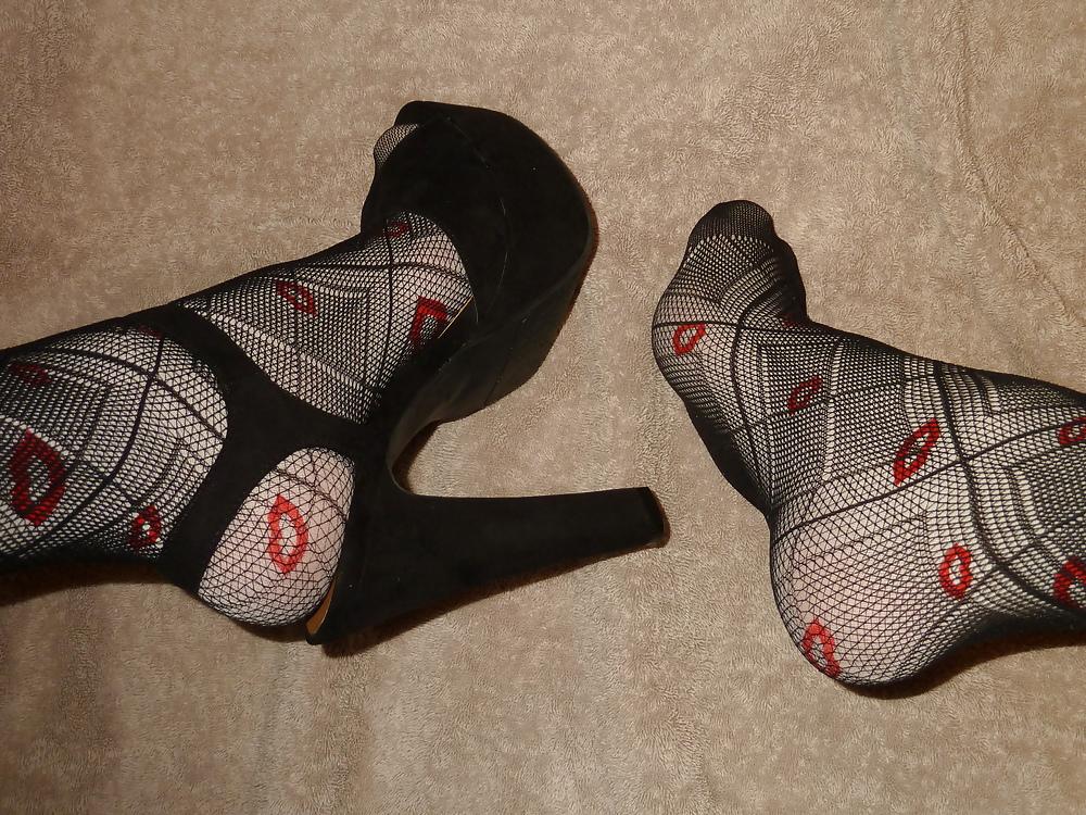 25P StockingS Feet