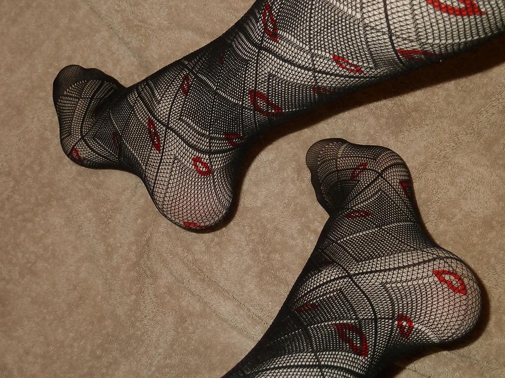 25P StockingS Feet